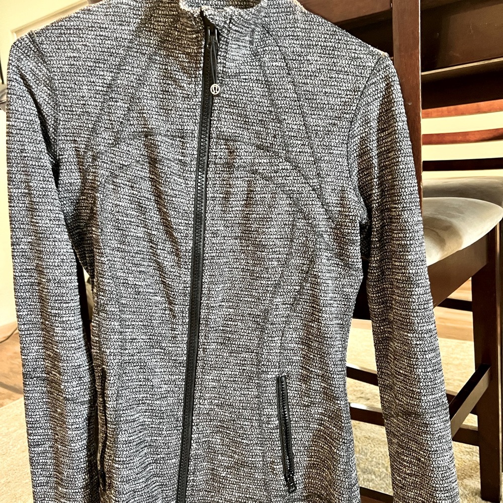 Lululemon long sleeve sports zip up jacket. Size medium